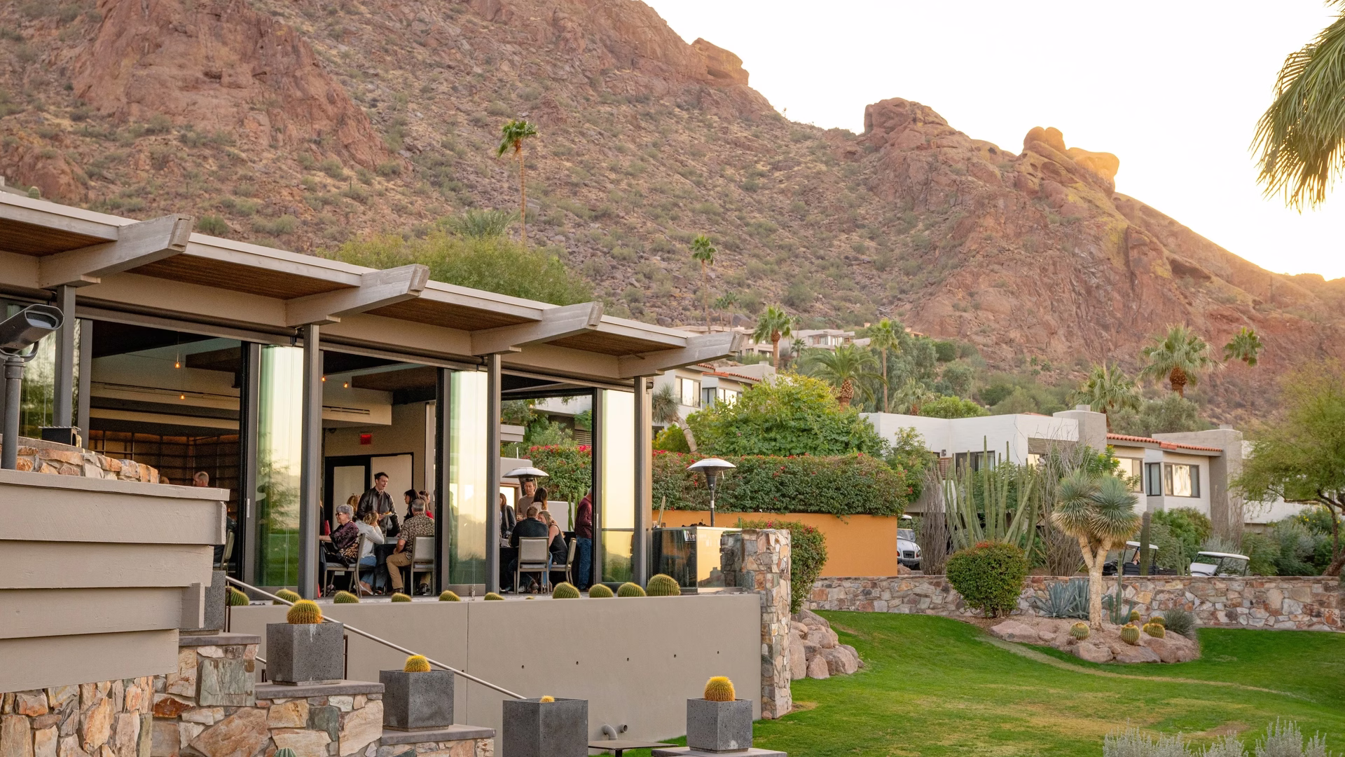 Sanctuary Camelback Mountain Resort — photo 2