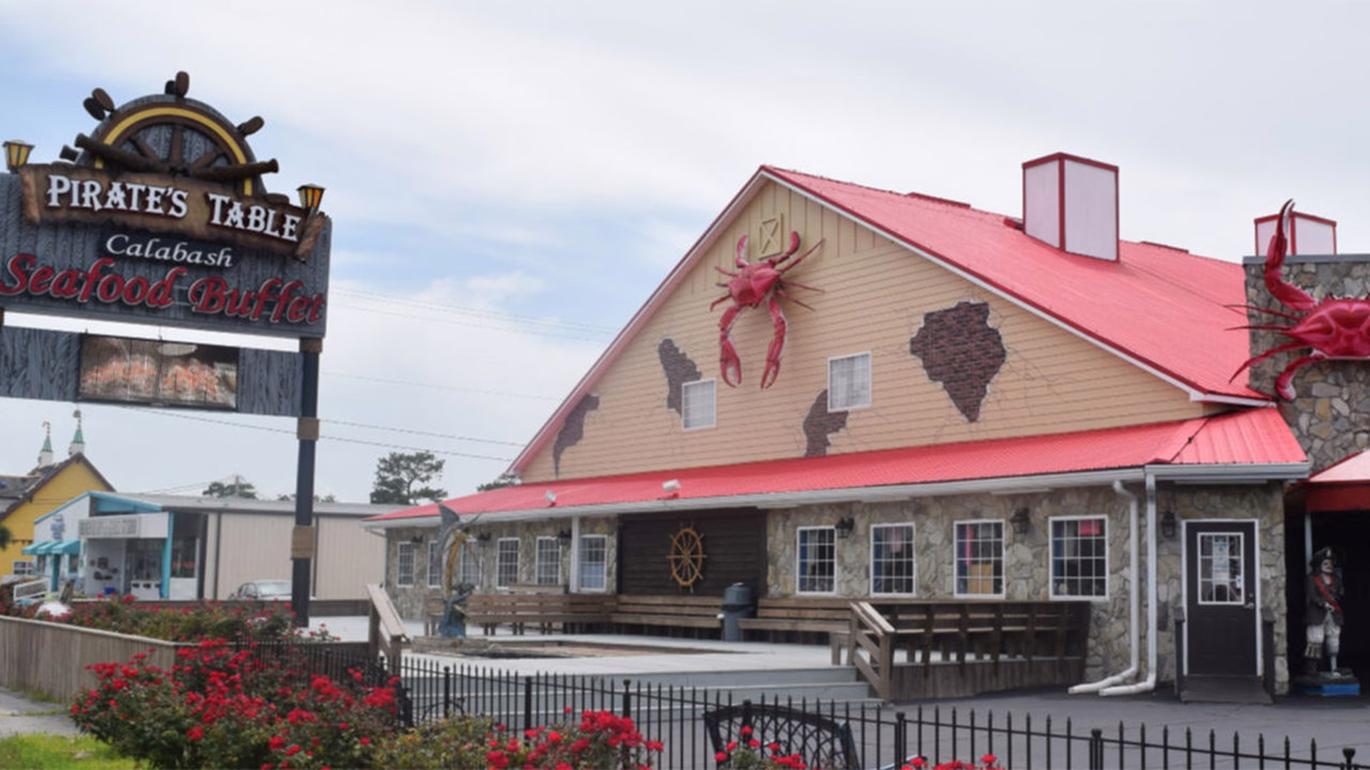 Pirate's Table Calabash Seafood Buffet — photo 1