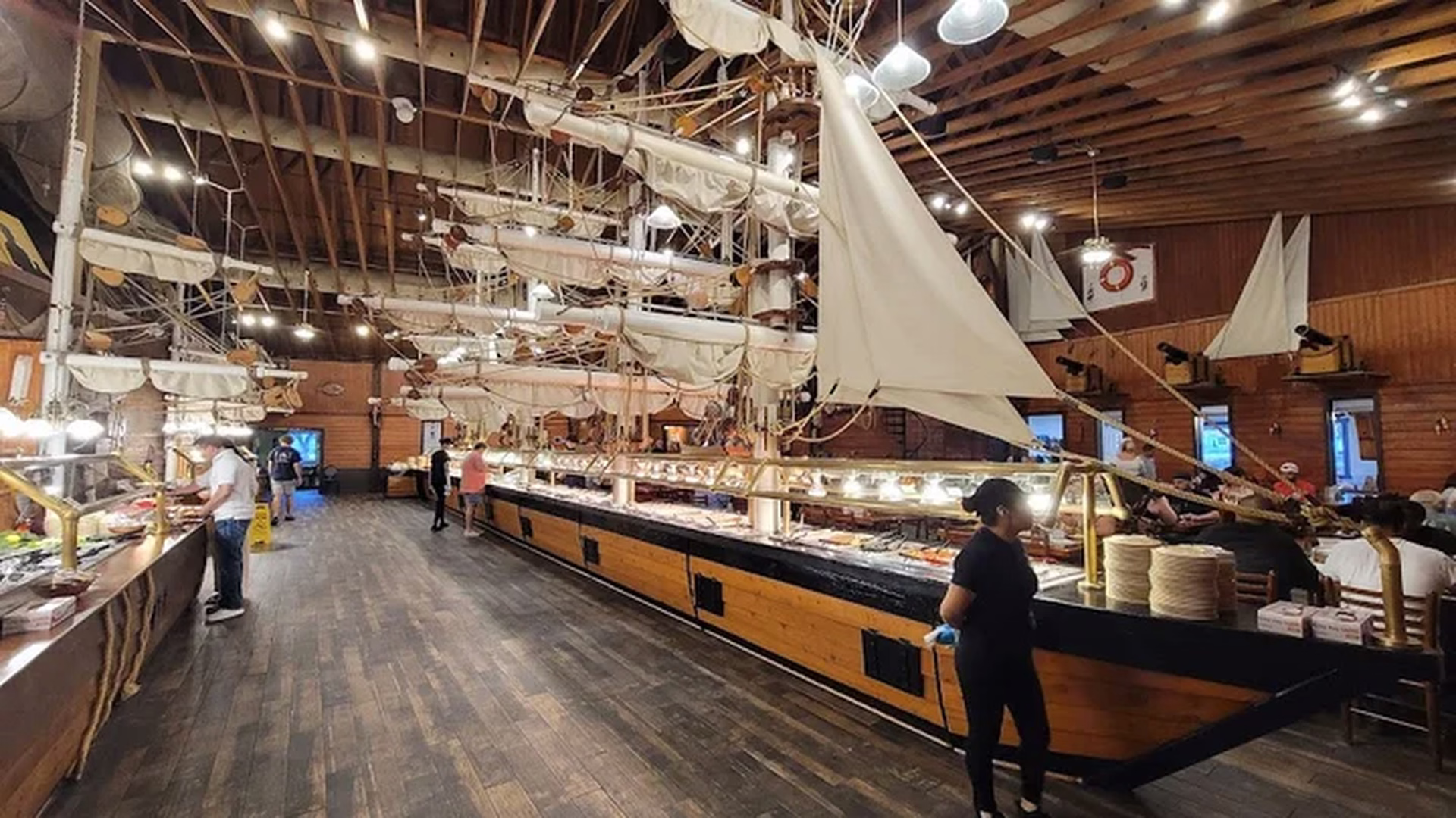 Pirate's Table Calabash Seafood Buffet — photo 2