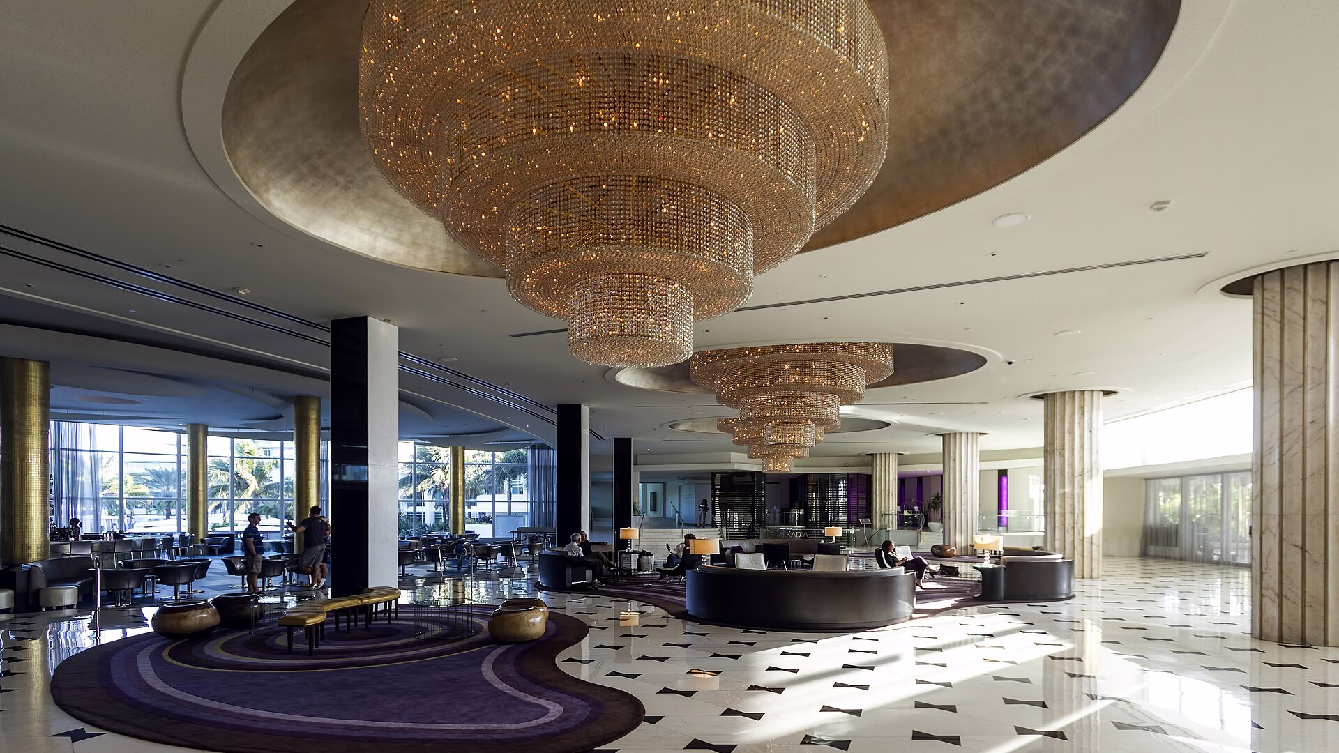 Fontainebleau Miami Beach — photo 2