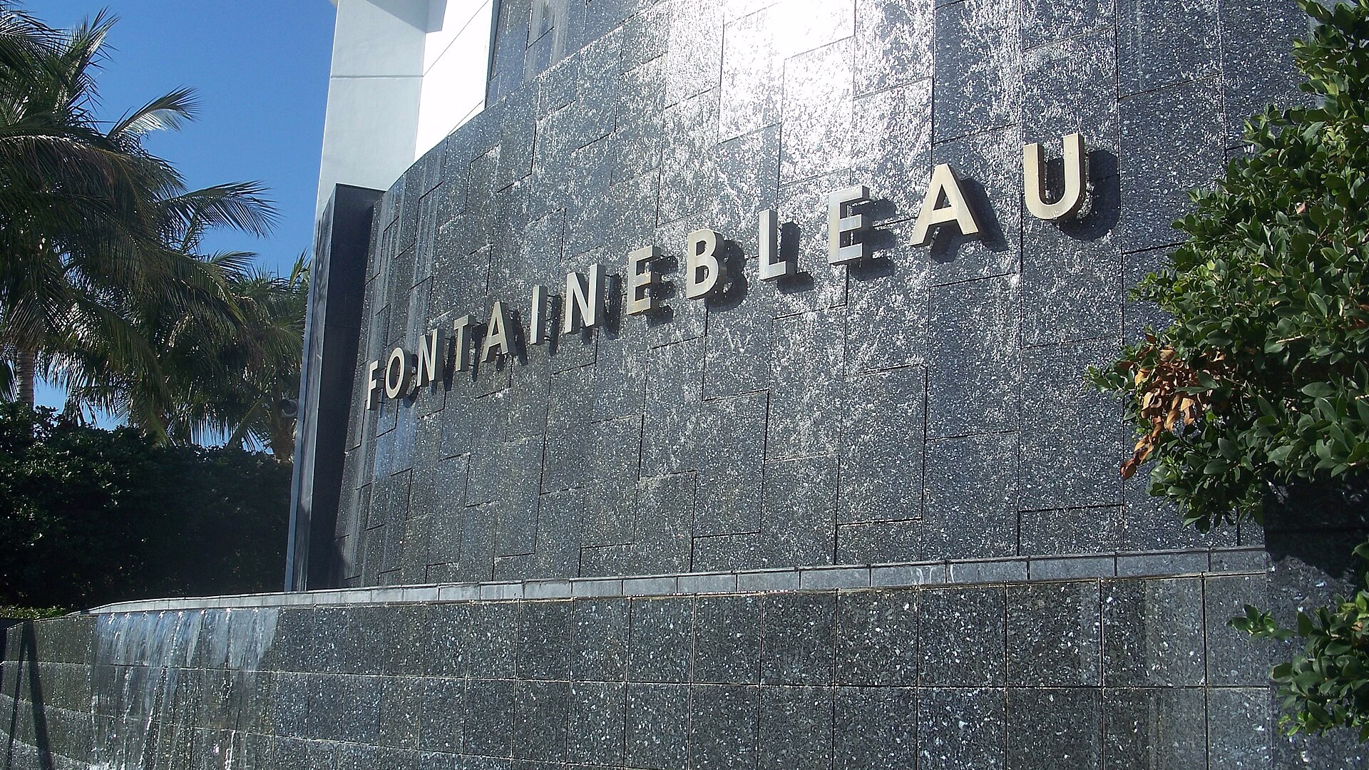 Fontainebleau Miami Beach — photo 1
