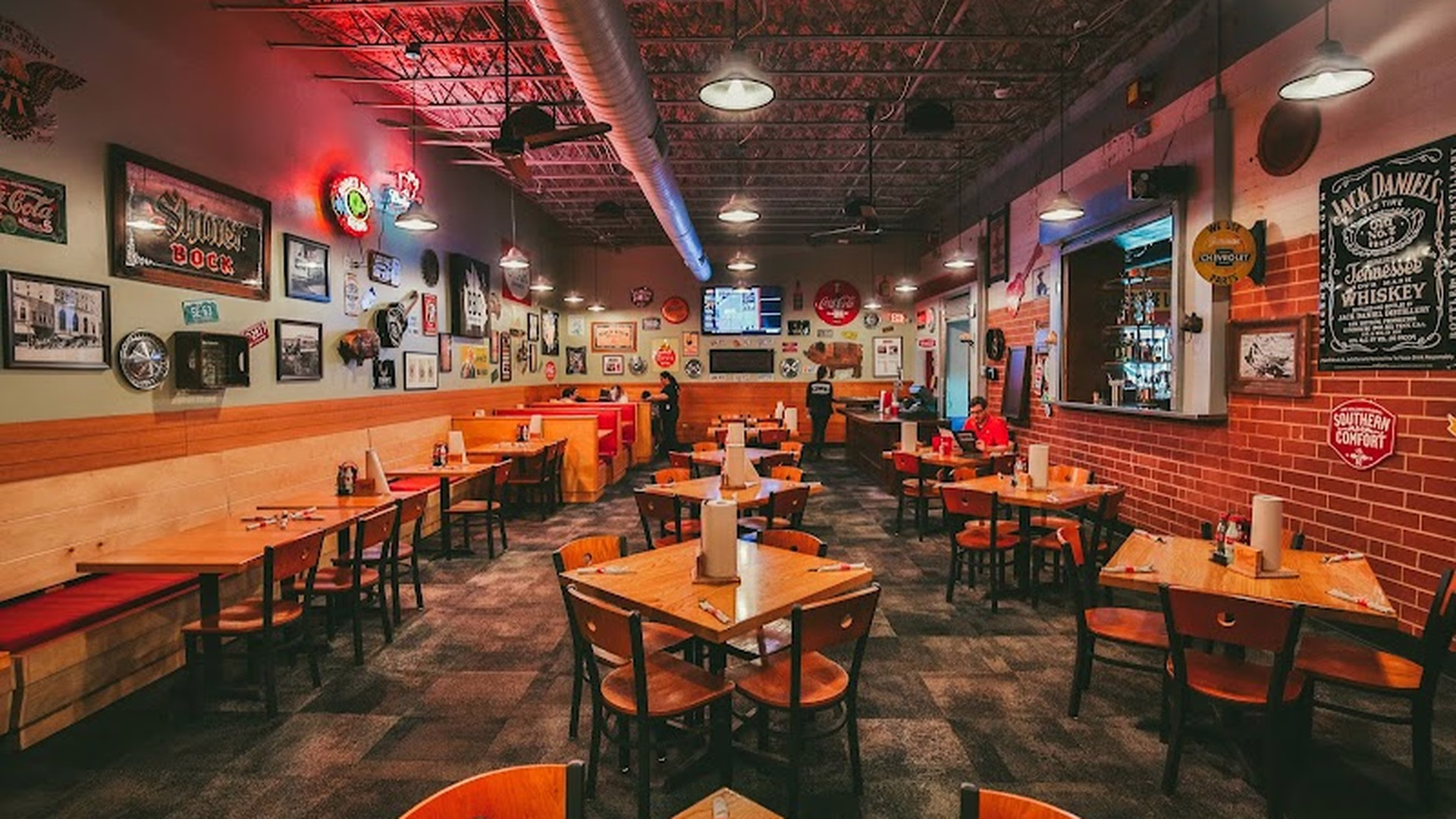 Midwood Smokehouse (Plaza Midwood) — photo 2