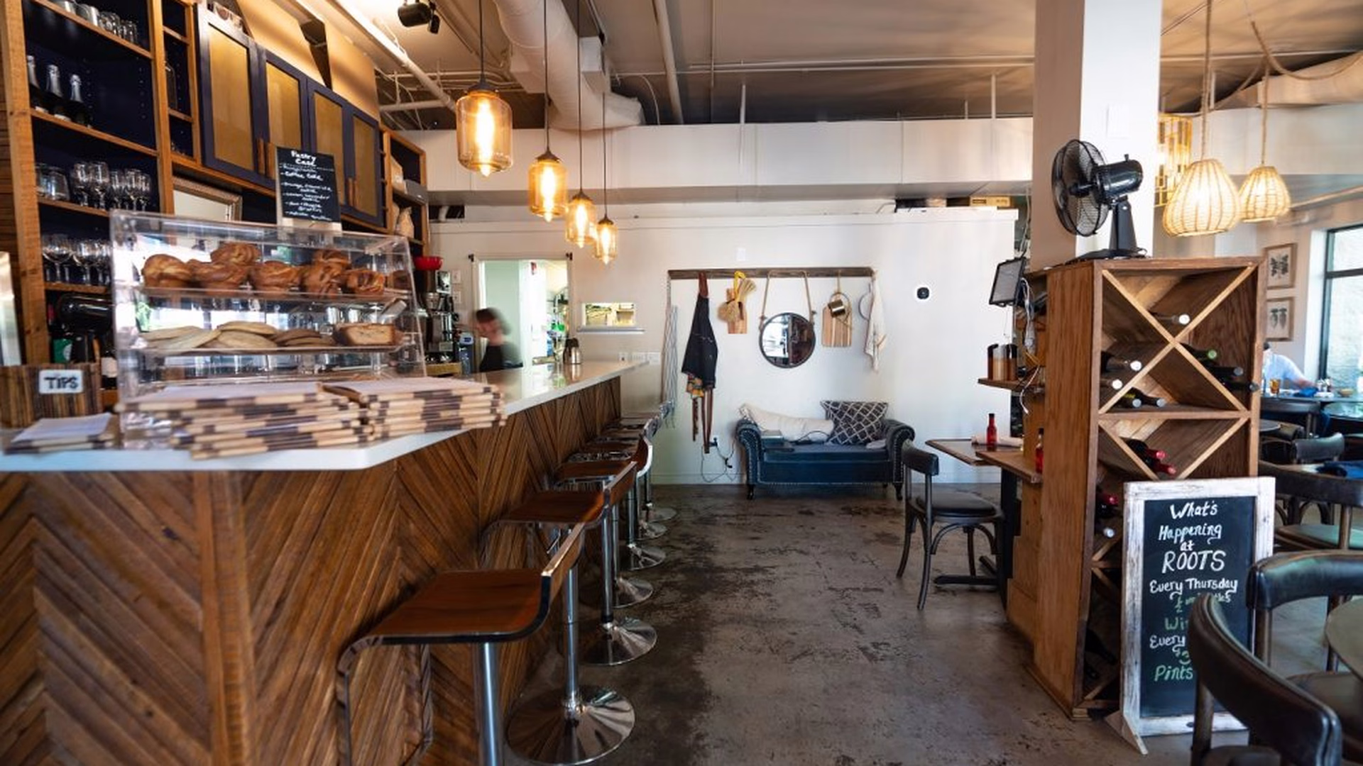 ROOTS Cafe — photo 2