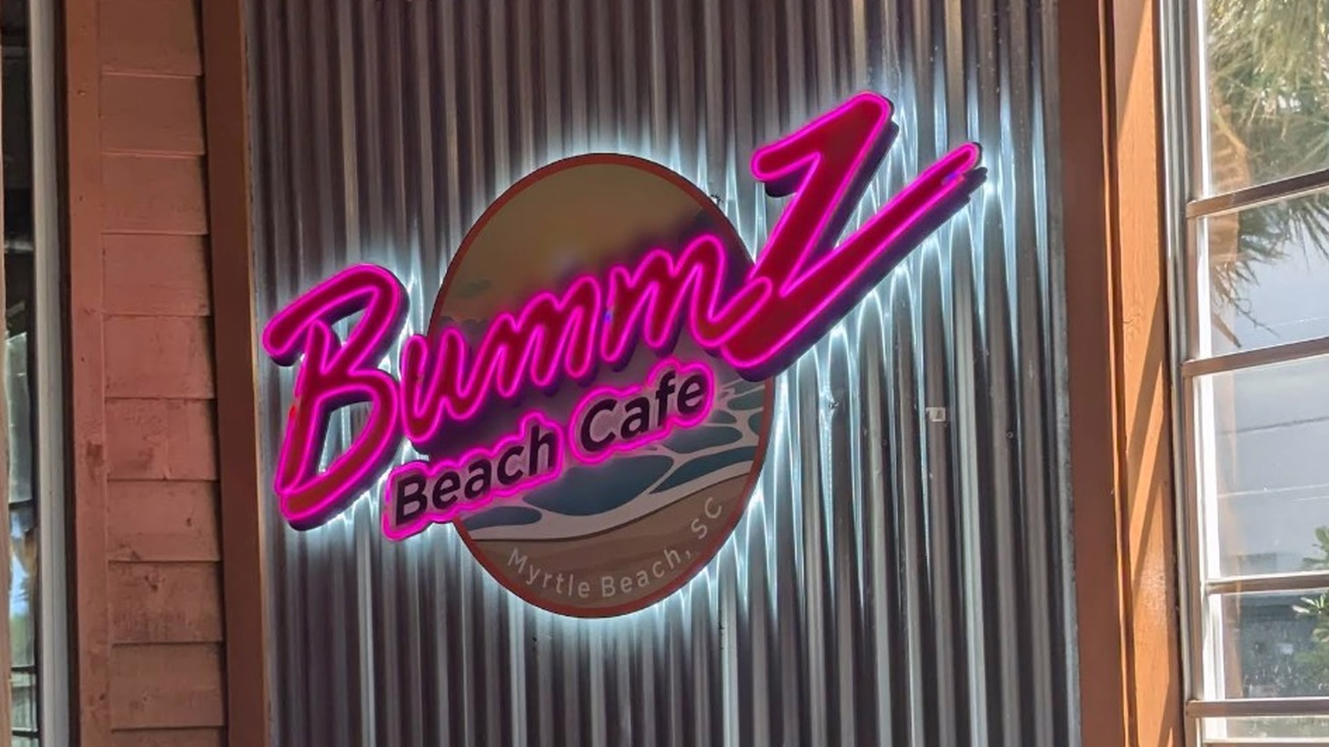 Bummz Beach Cafe — photo 2