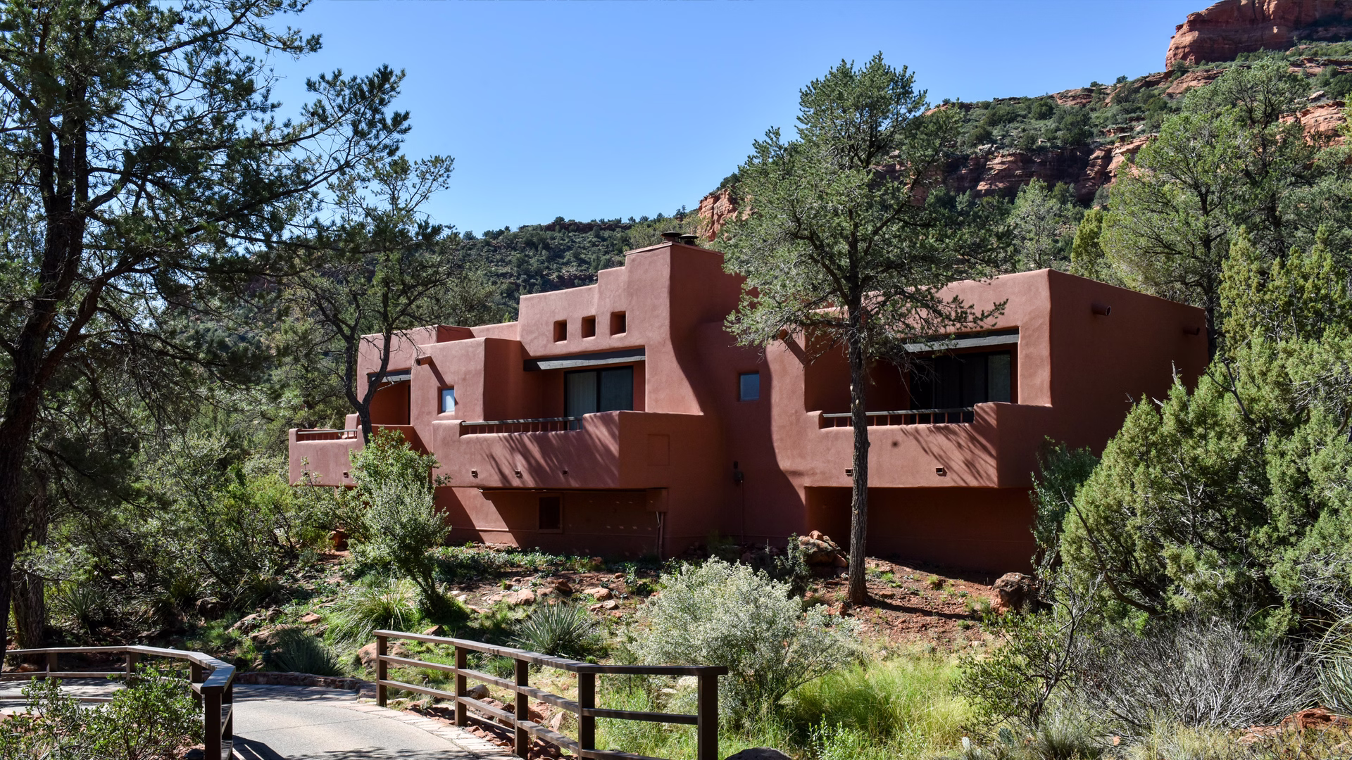 Enchantment Resort — photo 4