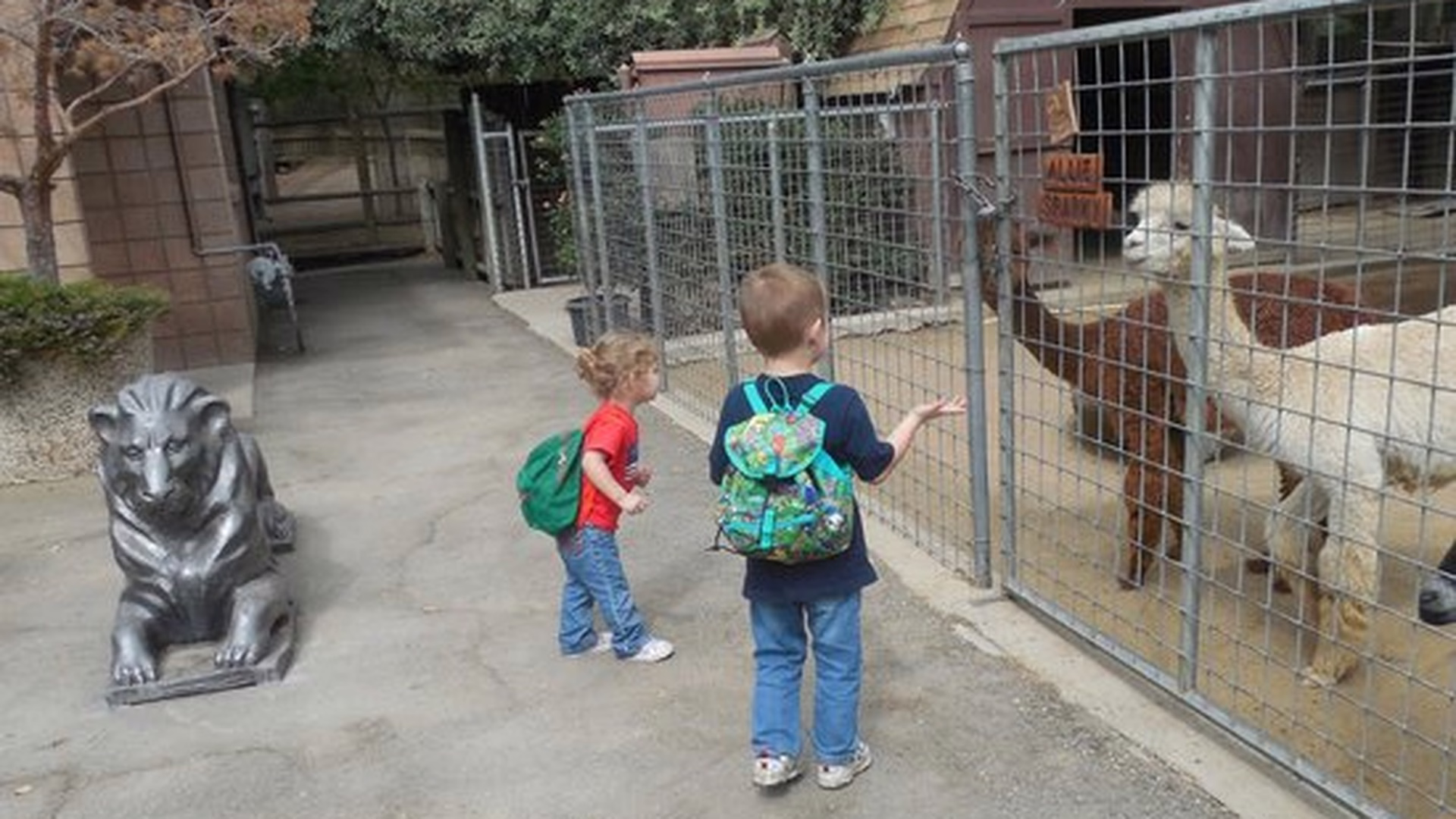 Applegate Park & Zoo — photo 1