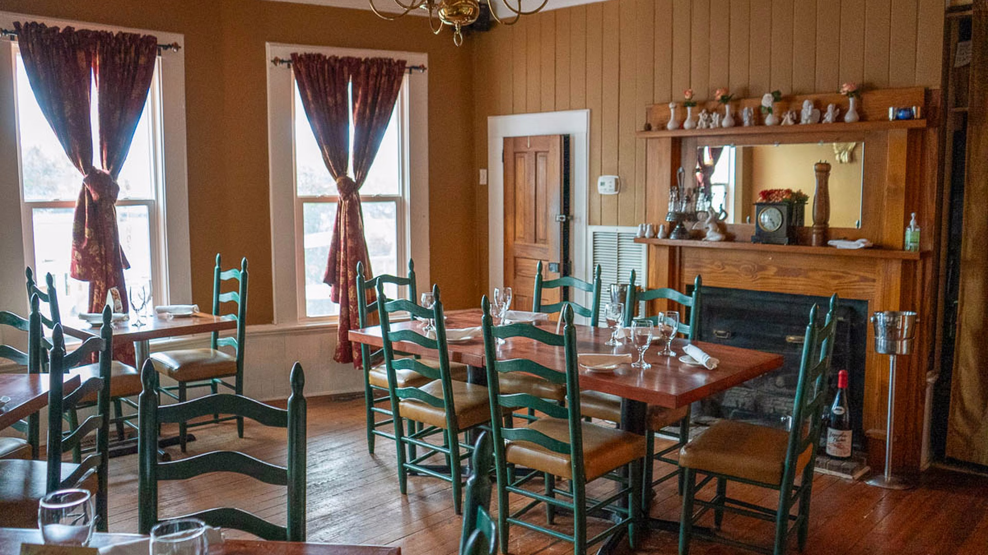 The Brentwood Restaurant & Wine Bistro — photo 1