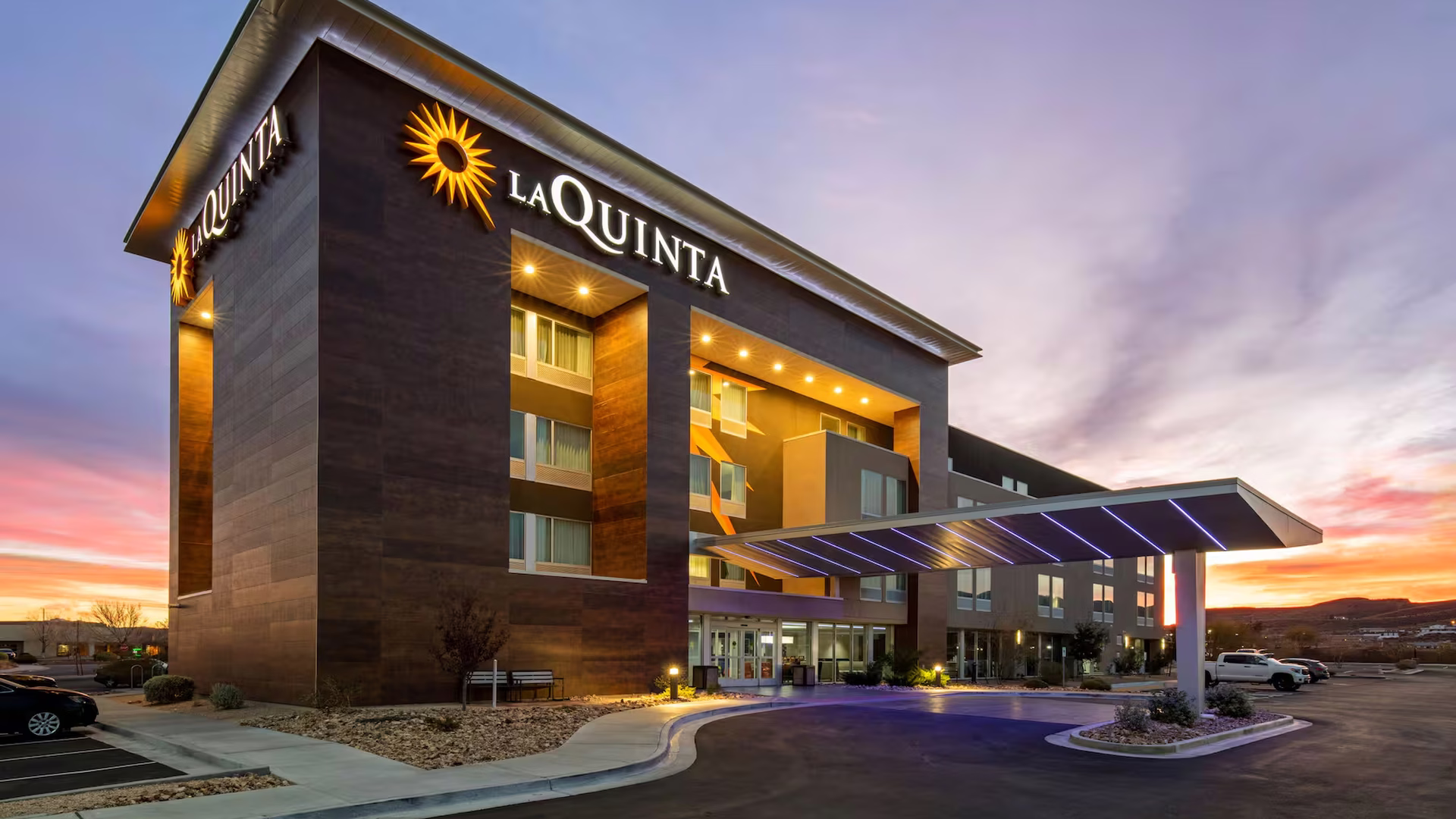 La Quinta Inn & Suites by Wyndham Kingman — photo 4
