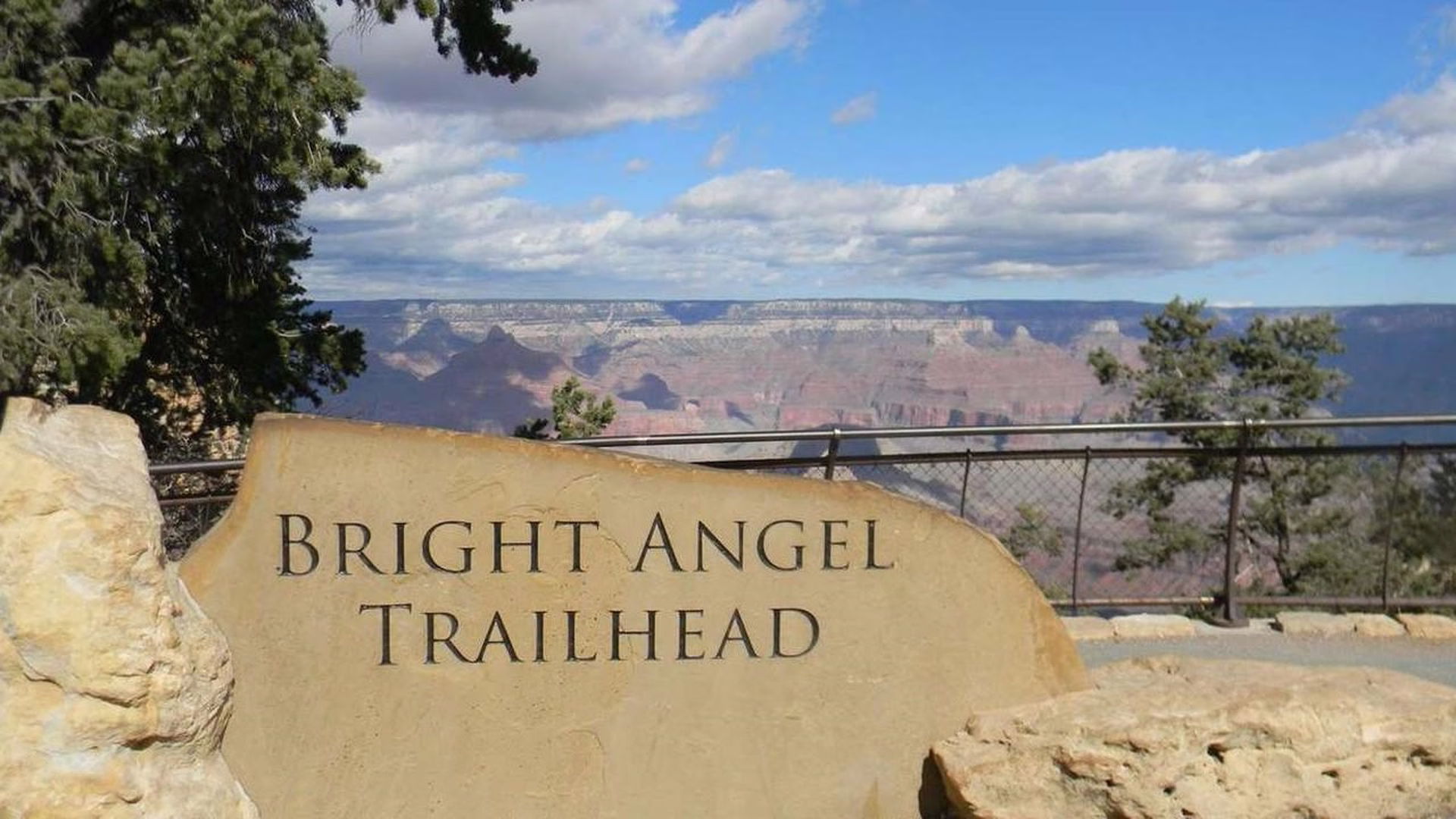 Bright Angel Trailhead — photo 1