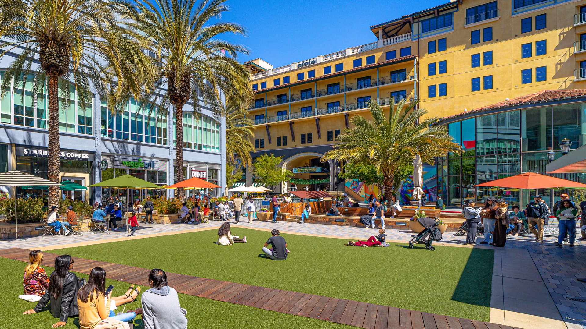 Santana Row — photo 1
