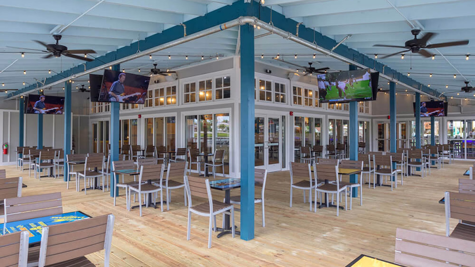 LandShark Bar & Grill (North Myrtle Beach) — photo 1
