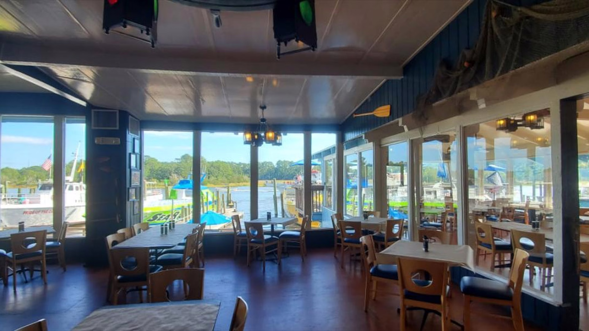 Hurricane Juel's Restaurant — photo 1