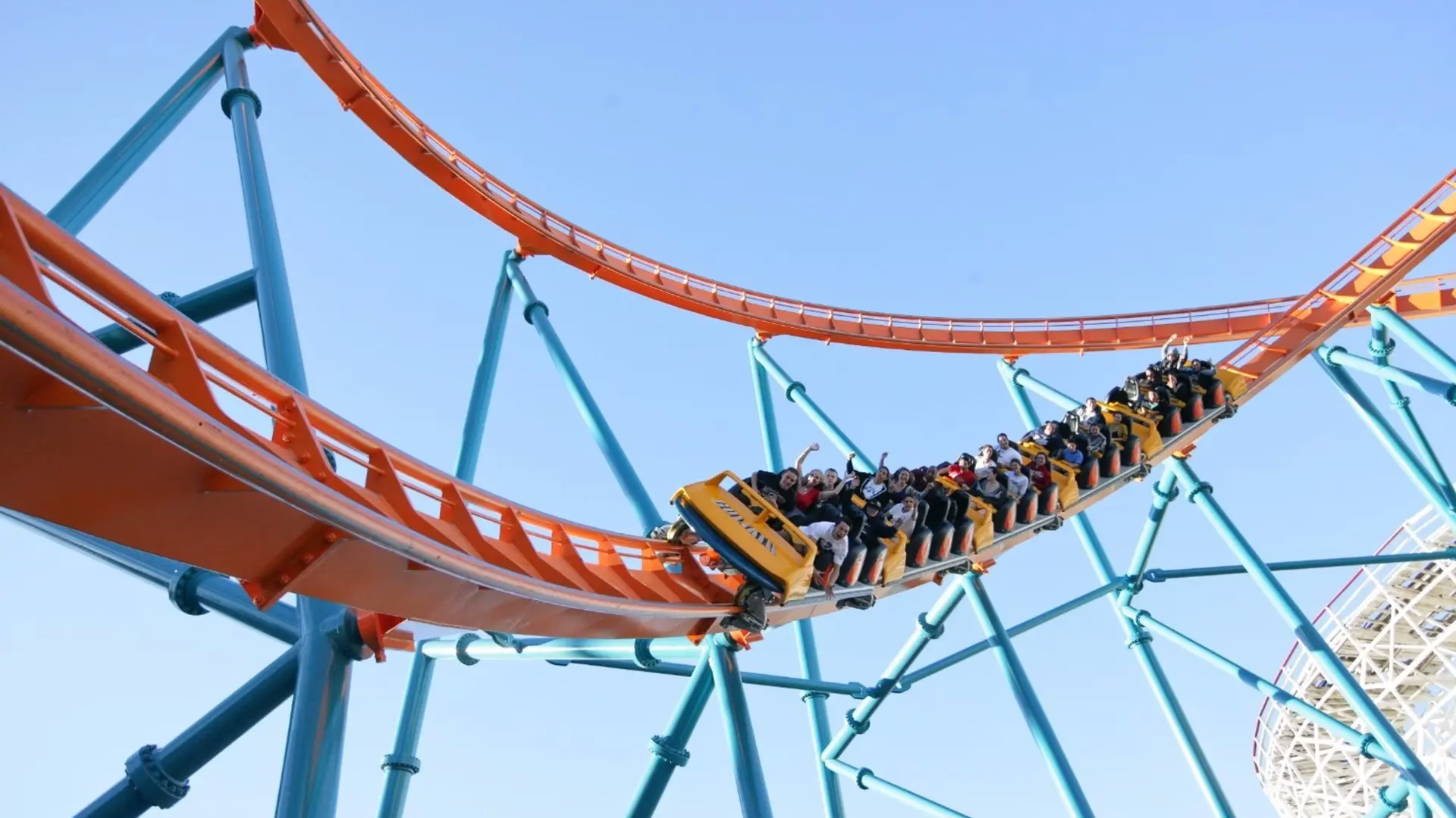 Six Flags Magic Mountain — photo 2