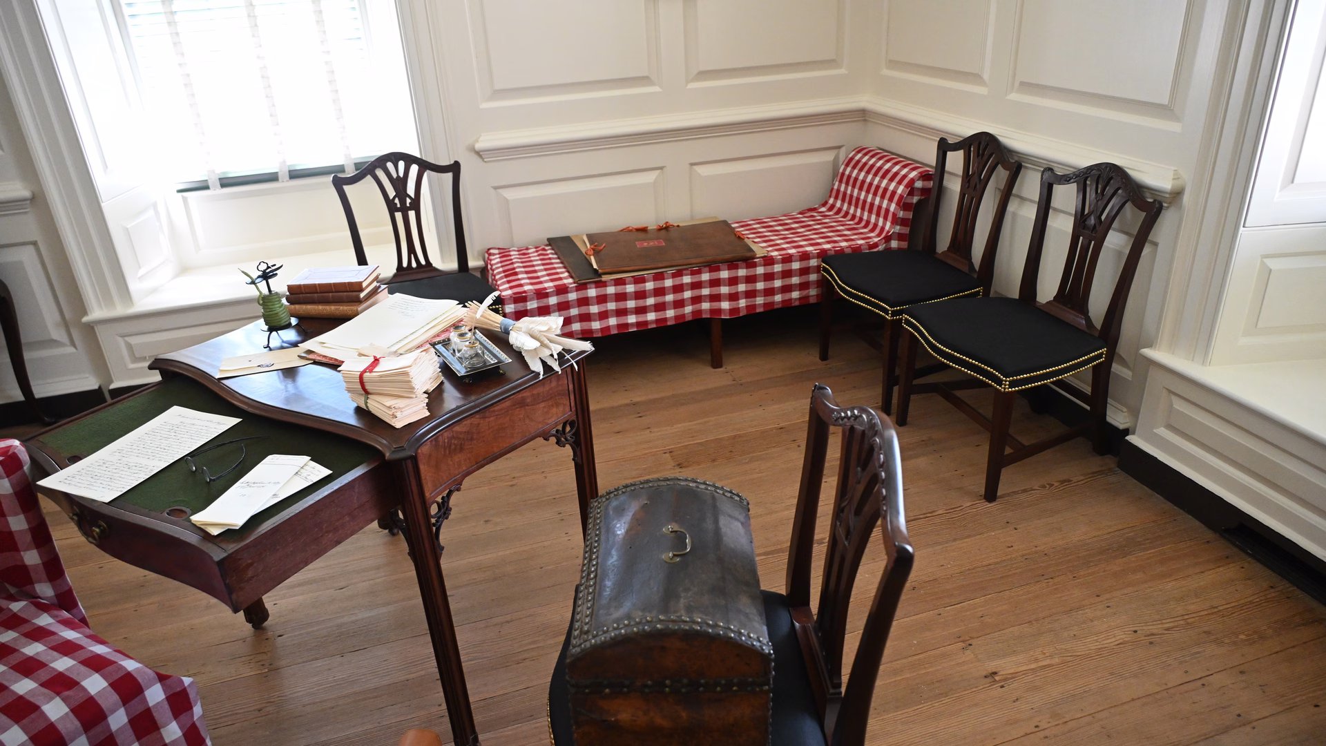 Governor's Palace — photo 2