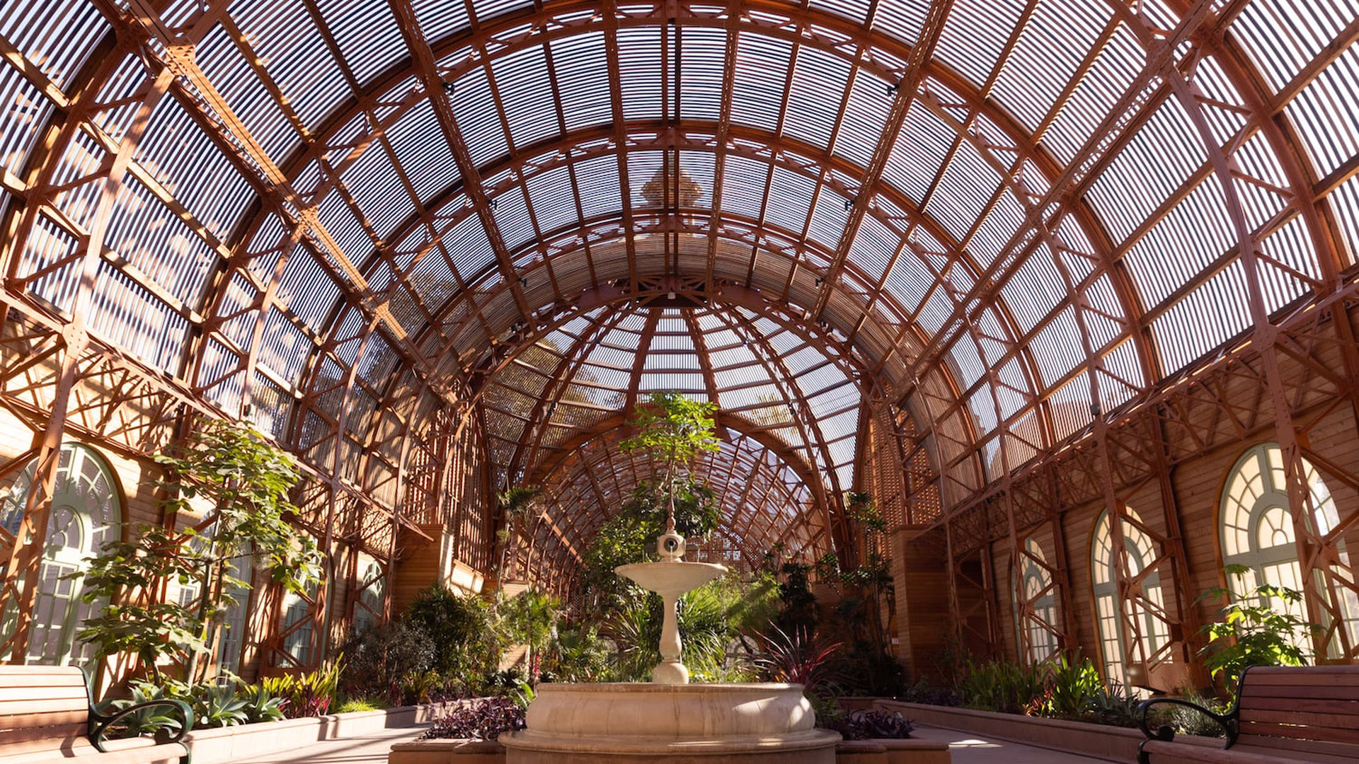 Botanical Building — photo 1