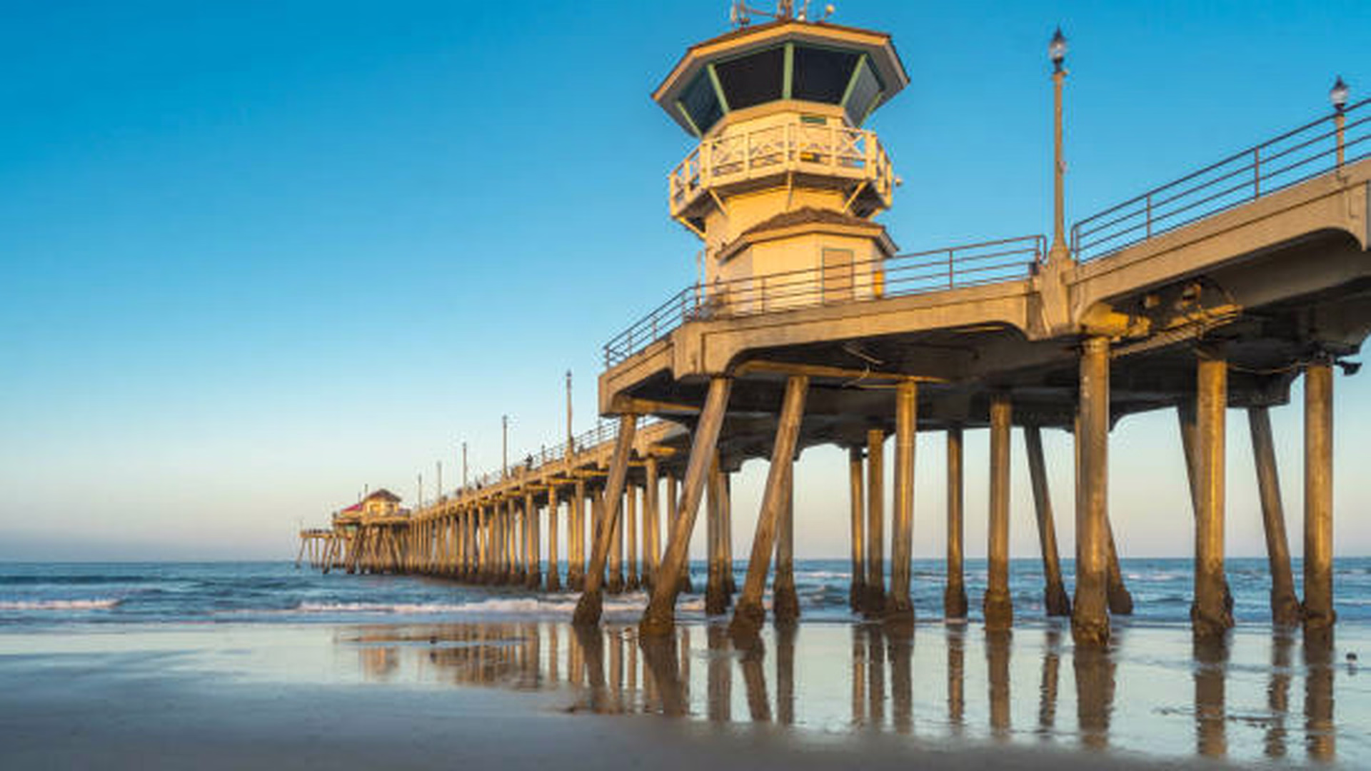 Huntington Beach Pier & Surf City USA — photo 1
