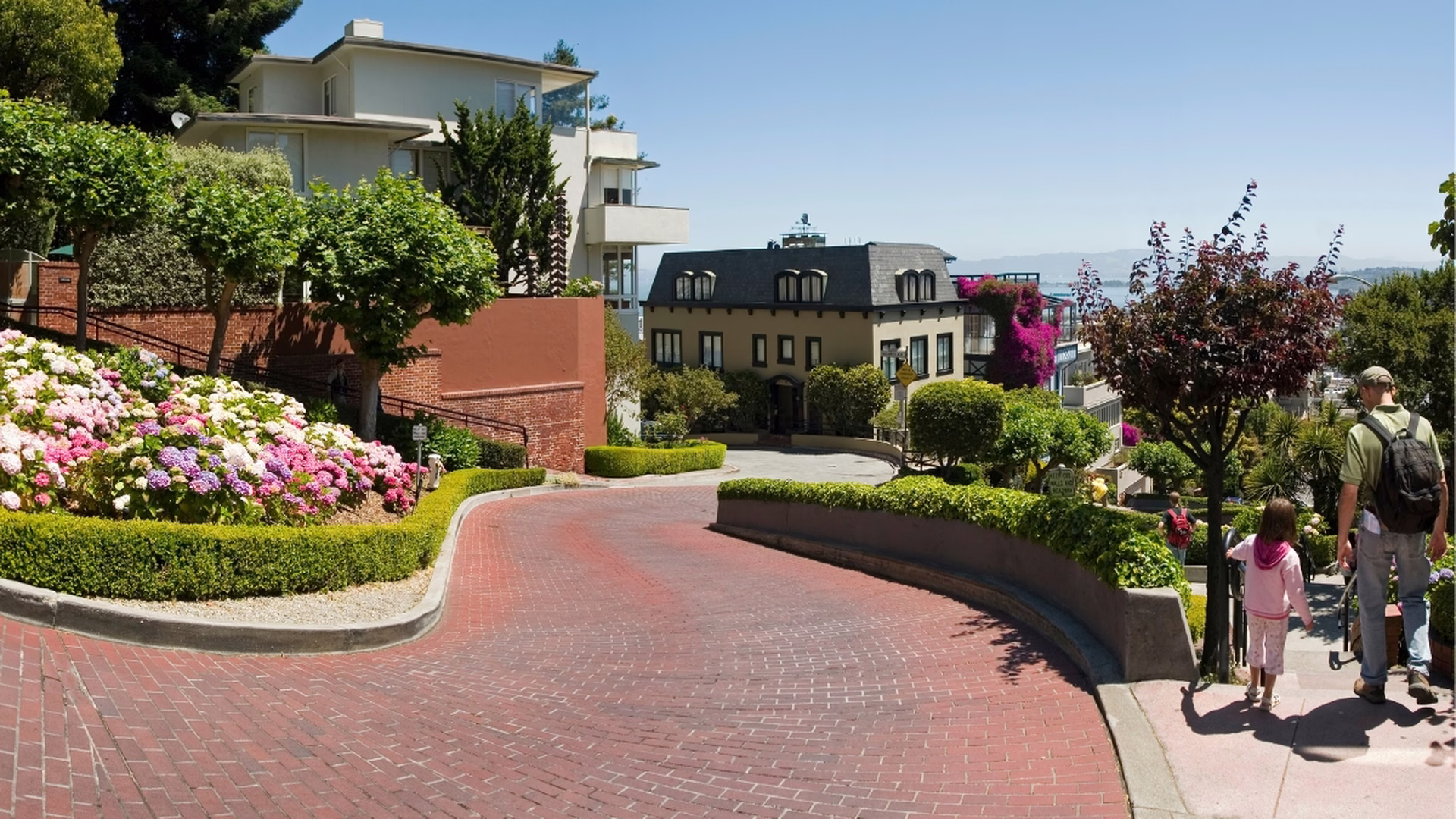 Lombard Street — photo 1
