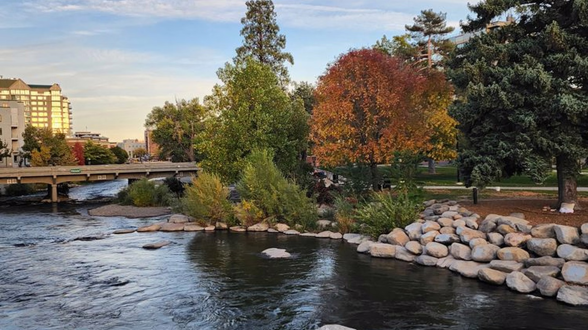 Wingfield Park & Truckee River Whitewater Park — photo 1