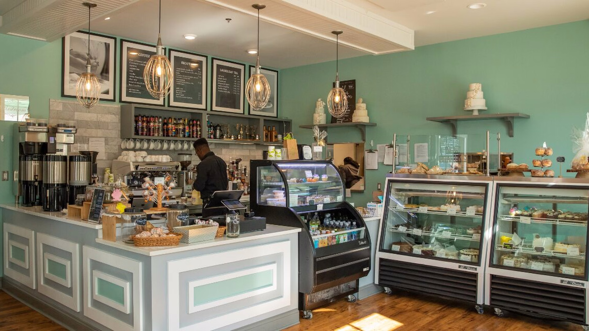 Croissants Bistro & Bakery — photo 1