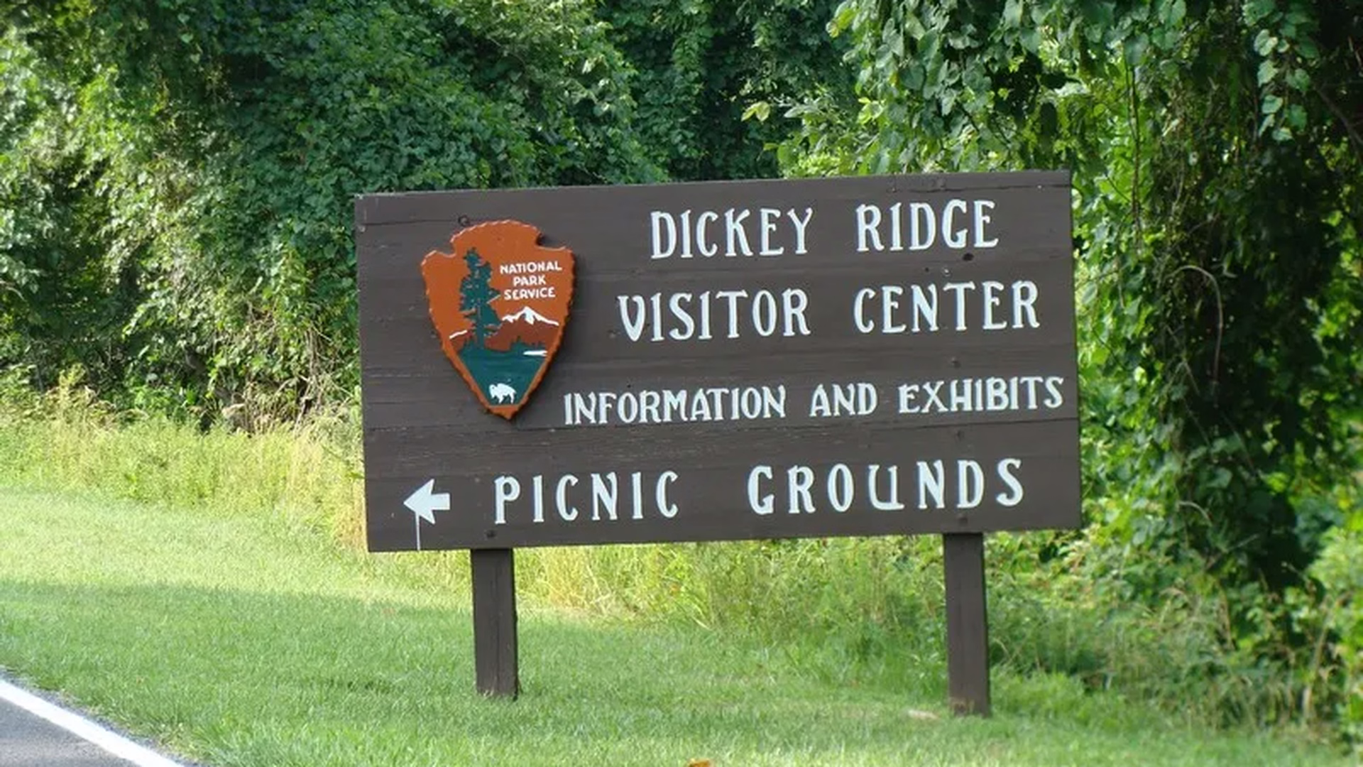 Dickey Ridge Visitor Center — photo 1