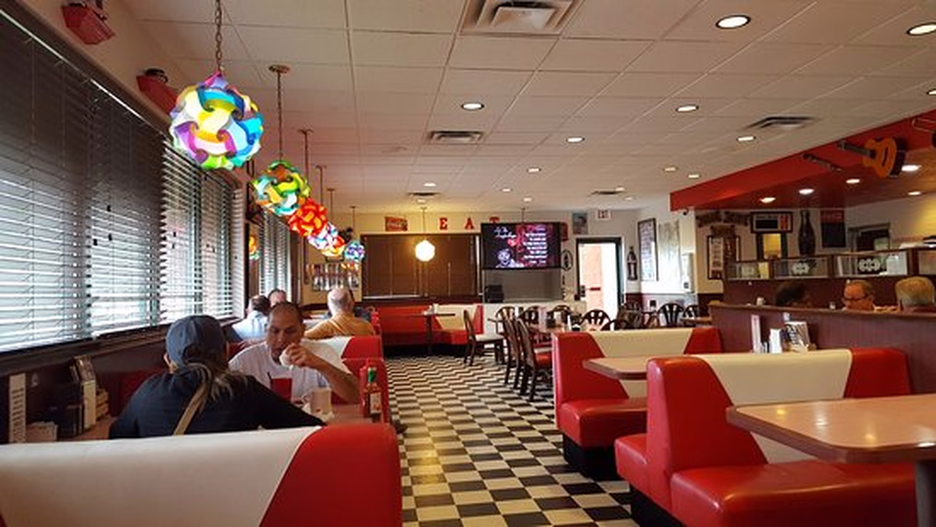 Peggy Sue's 50's Diner — photo 2