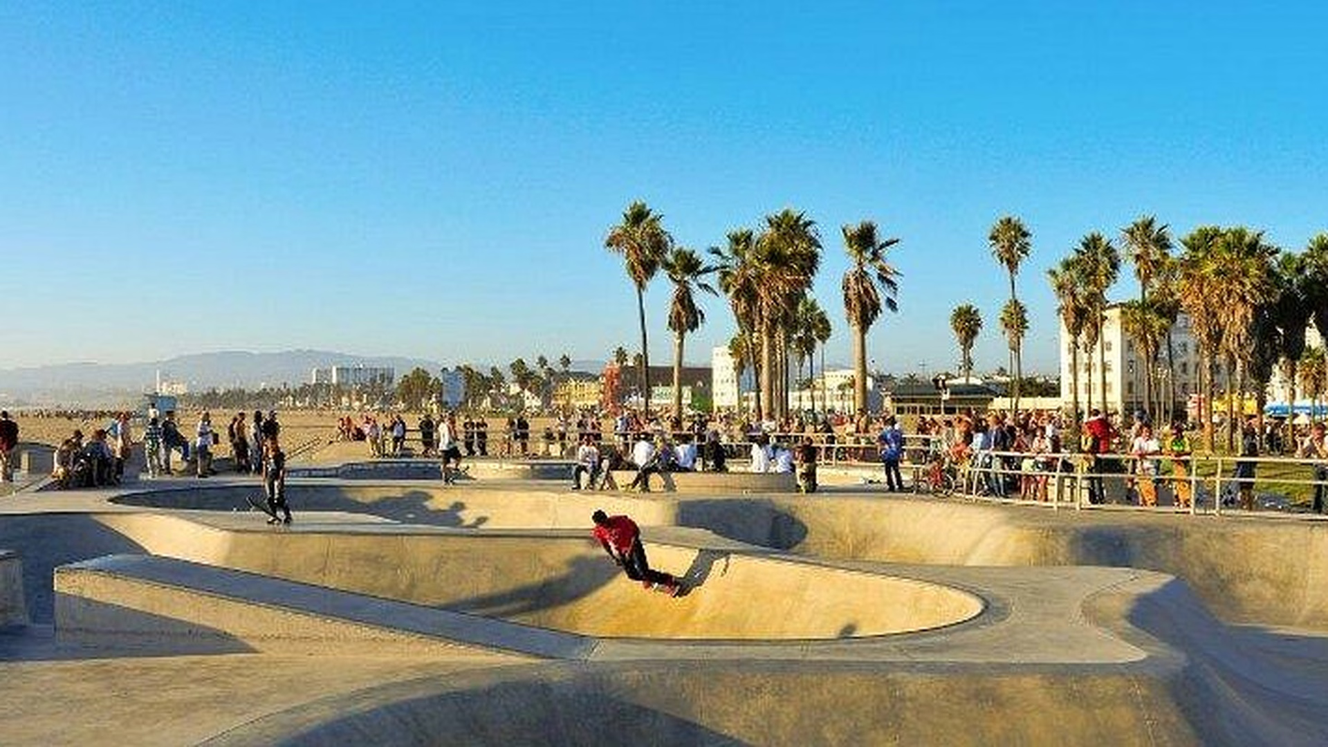 Venice Beach Boardwalk — photo 4