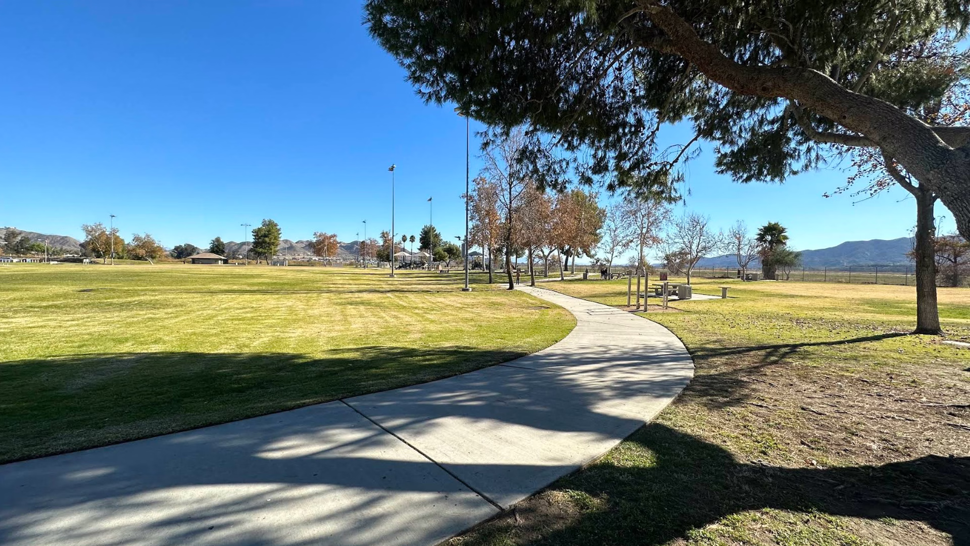 Lakepoint Park — photo 1