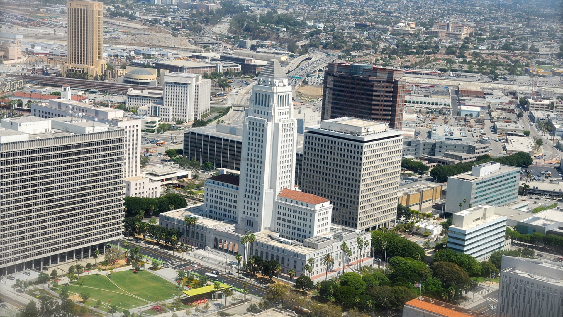 Los Angeles City Hall — photo 1
