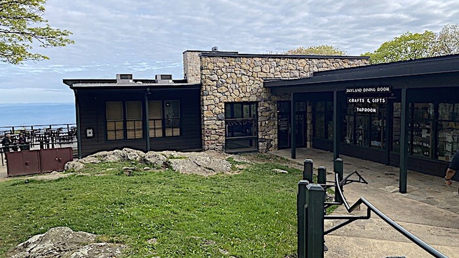 Skyland Resort — photo 2