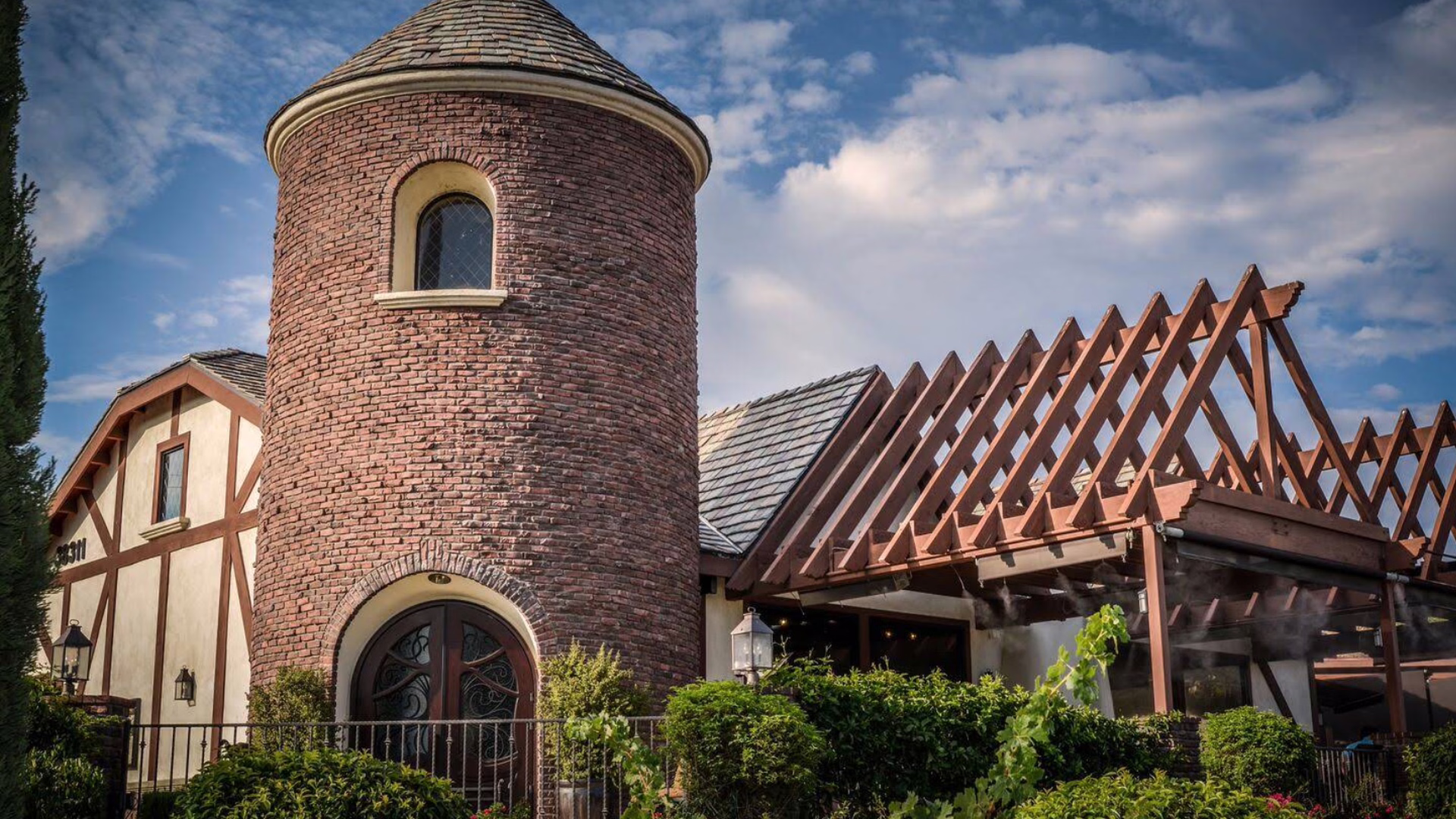Leoness Cellars — photo 2