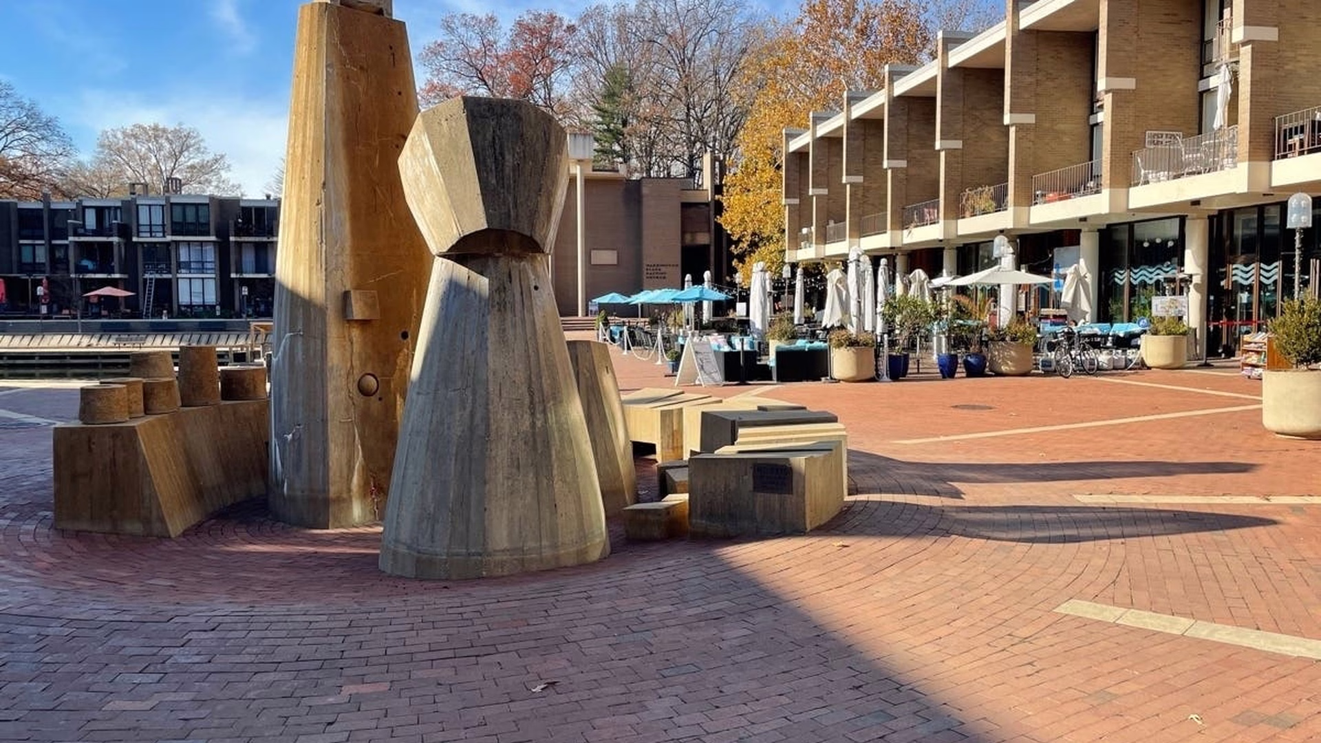 Lake Anne Plaza additional image