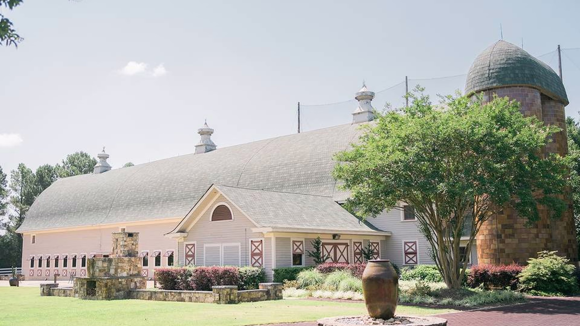 The Historic Wakefield Barn — photo 1
