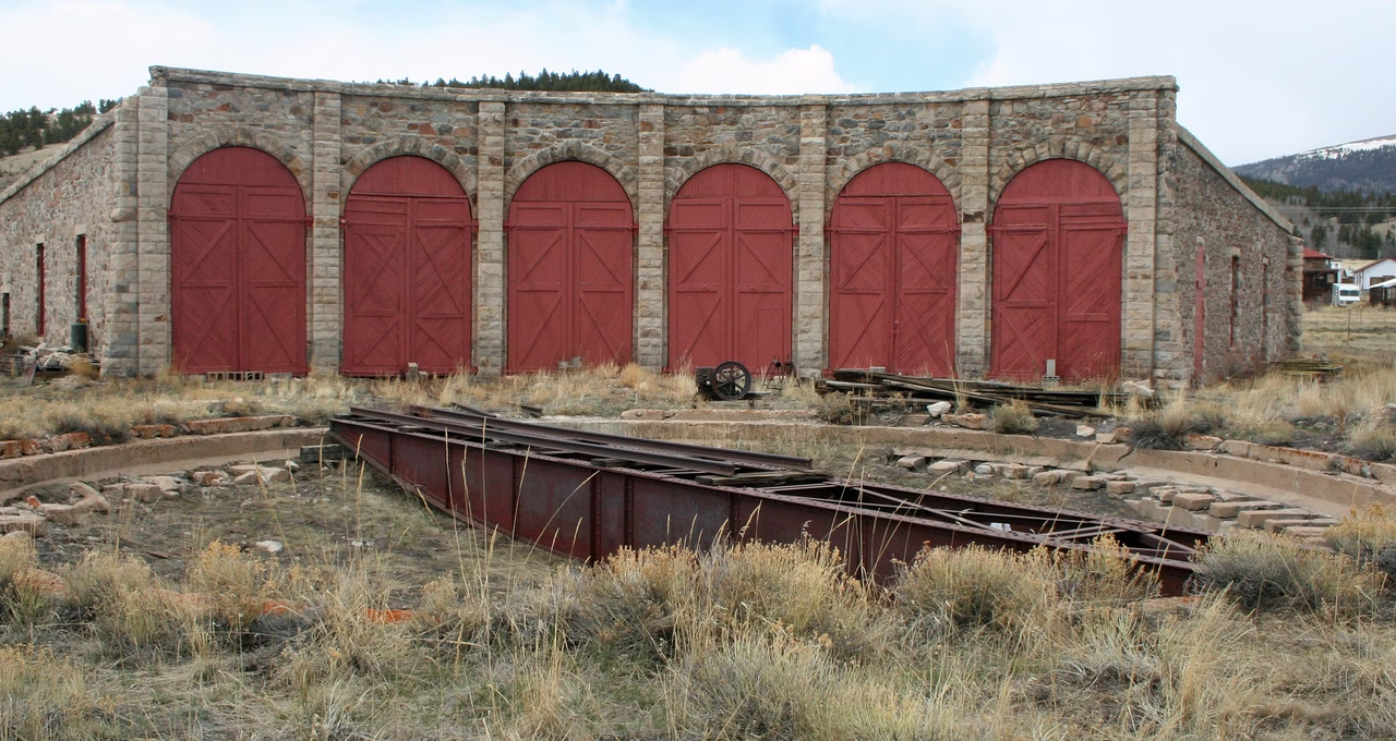 Como Roundhouse