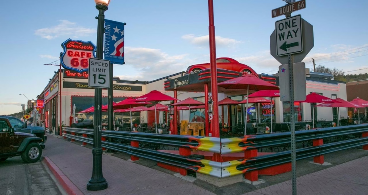 Cruiser's Route 66 Cafe