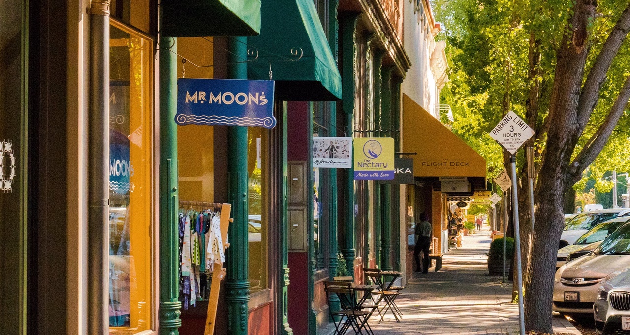 Healdsburg Plaza