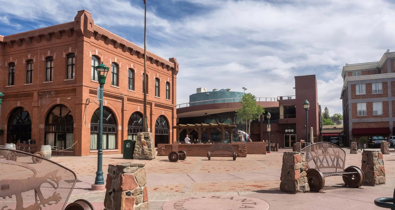 Historic Downtown Flagstaff & Heritage Square