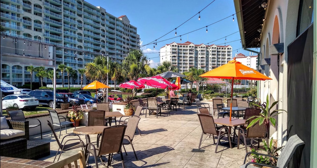 The Marina Bar and Grill at Barefoot Resort