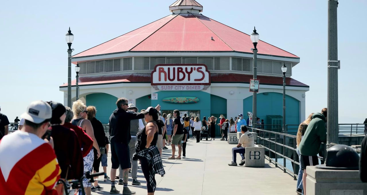 Ruby's Diner – Balboa Pier