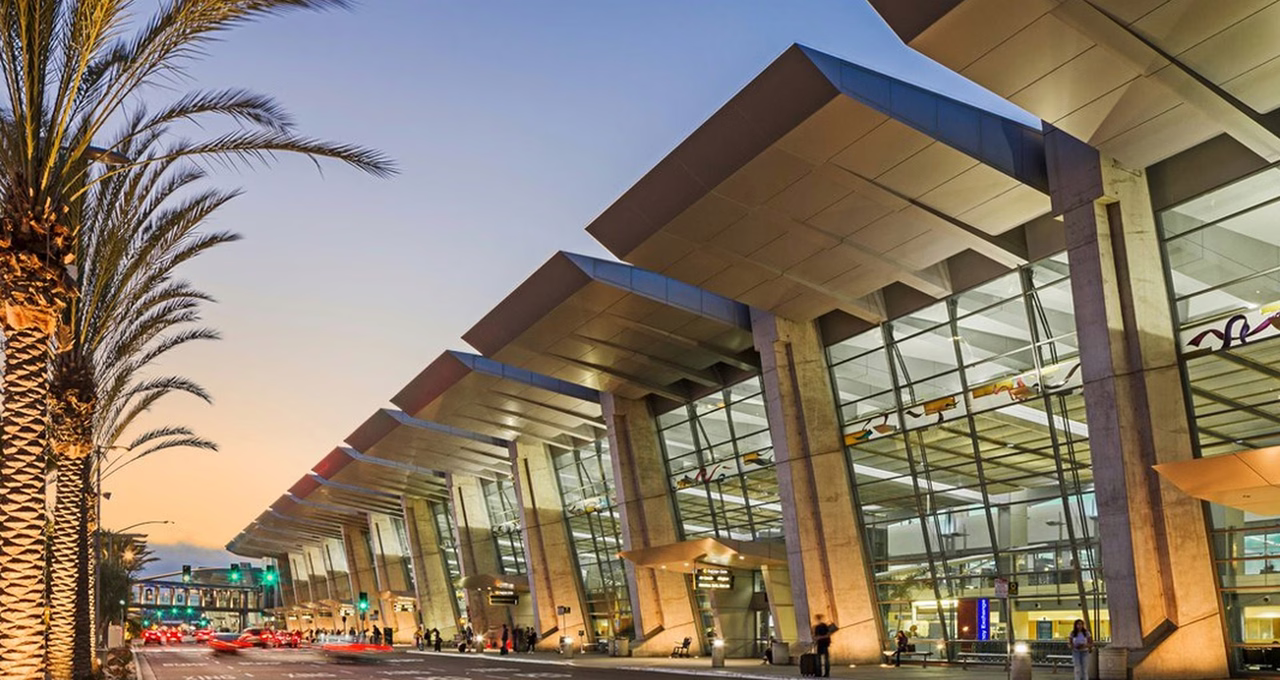 San Diego International Airport (SAN)