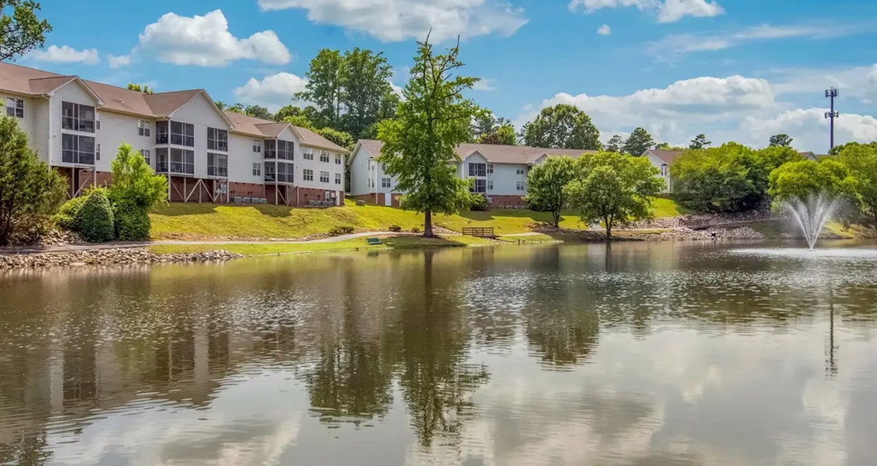 The Pond at Caveness Farms Apartments