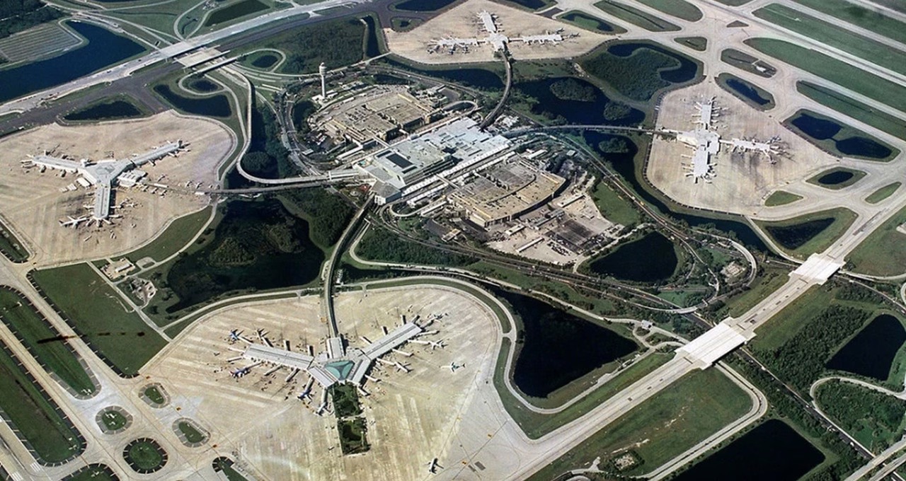 Orlando International Airport (MCO)