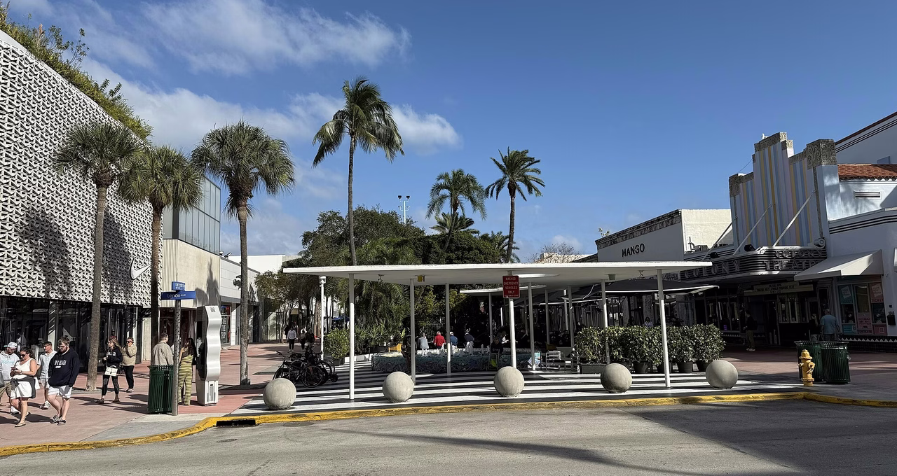 Lincoln Road