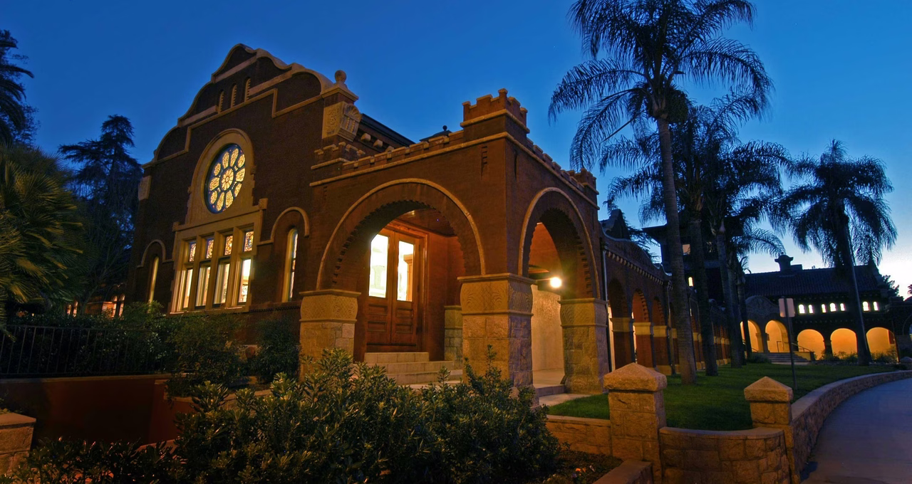 A.K. Smiley Public Library