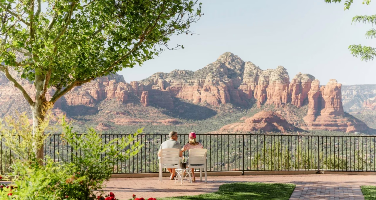 Sky Ranch Lodge
